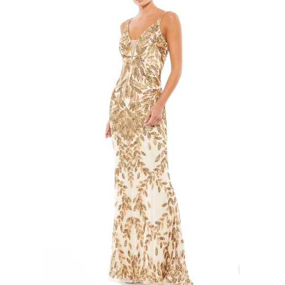 Mac Duggal Dresses & Skirts - NWT / Mac Duggal / Embellished Leaf Evening Gown / Plus Size Formal Dress